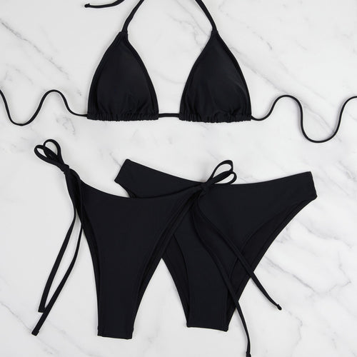 Dame trekant-bikini med justerbare stropper og høje udskæringer