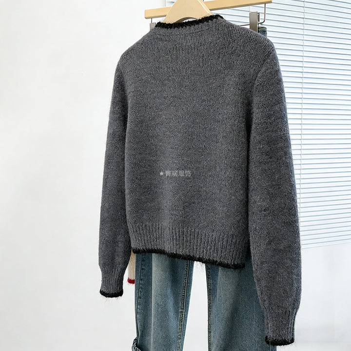 Dame Cozy Knit Cardigan med Blomster Applikationer Stilla