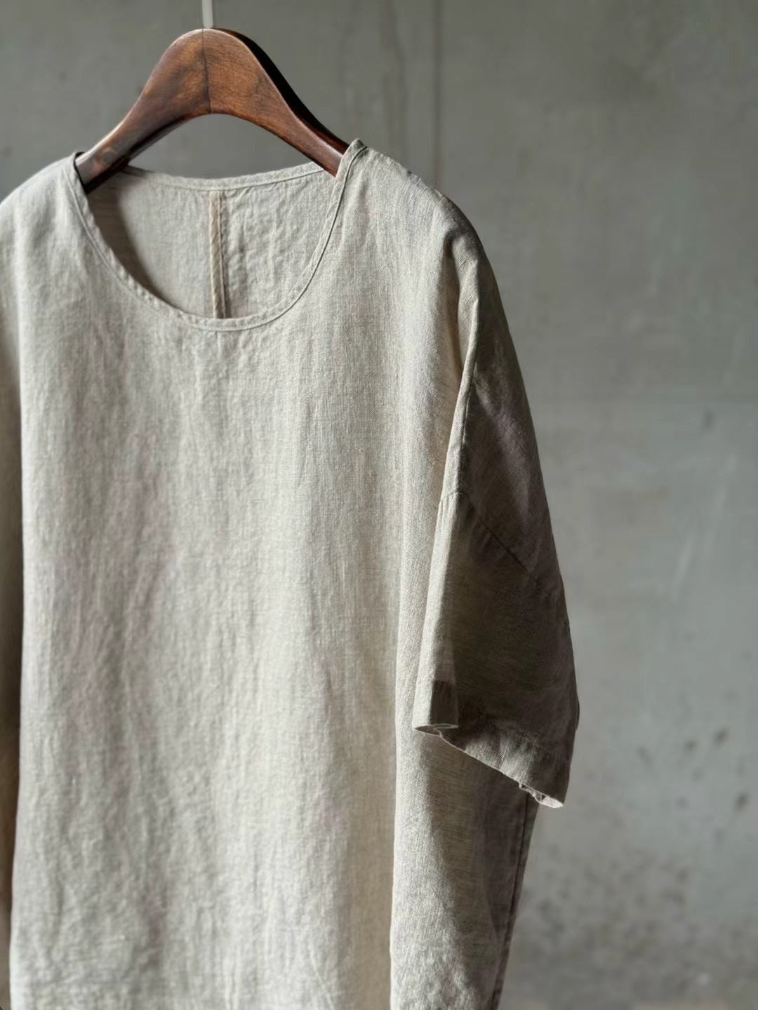 Femme Relaxed Fit Linned T-shirt med korte ærmer Stilla