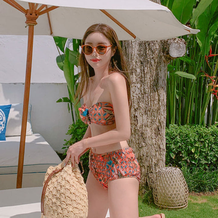 Dame Bandeau bikini-sæt med moderigtigt knudedesign og høj skæring Stilla