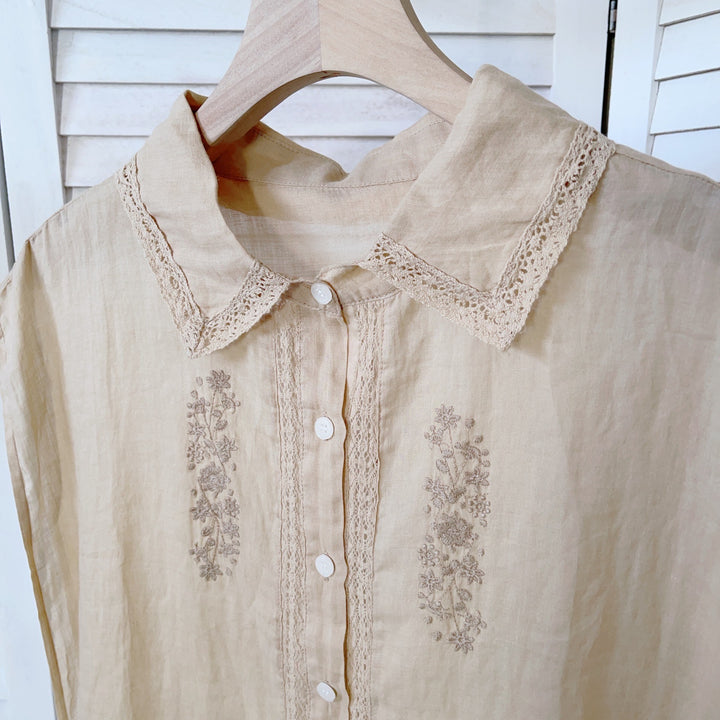 Femme Elegante Kortærmet bluse med omfattende broderi Stilla