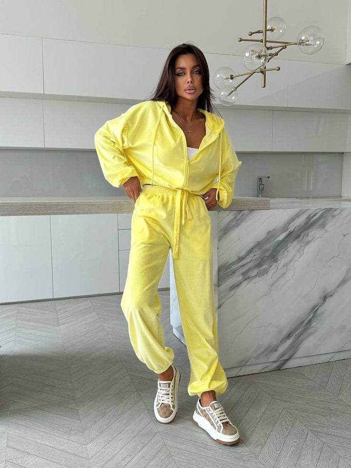 Kvinders hyggelige fleece loungewear sæt med praktisk hætte og elastisk taljebundet