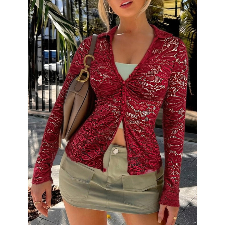 Damen Transparente Spitzenbluse mit knöpfbarem Ausschnitt und langem Arm Skovae