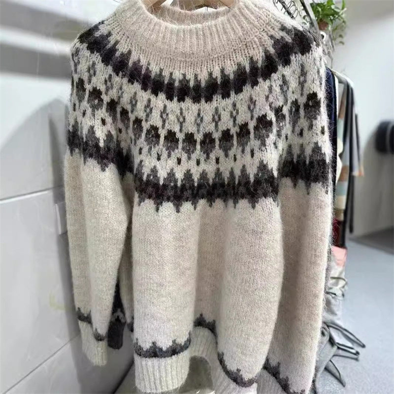 Dame strikket sweater med norsk mønster Stilla