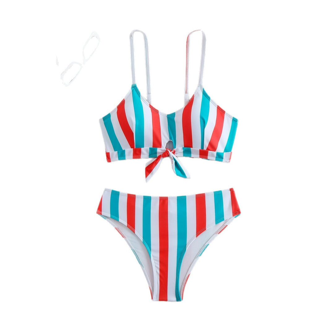 Dame Bikini-sæt med moderigtigt stribedesign og justerbare stropper Stilla