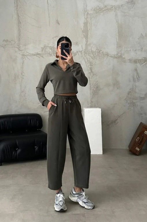 Damer sporty sæt med cropped top og løse bukser Stilla