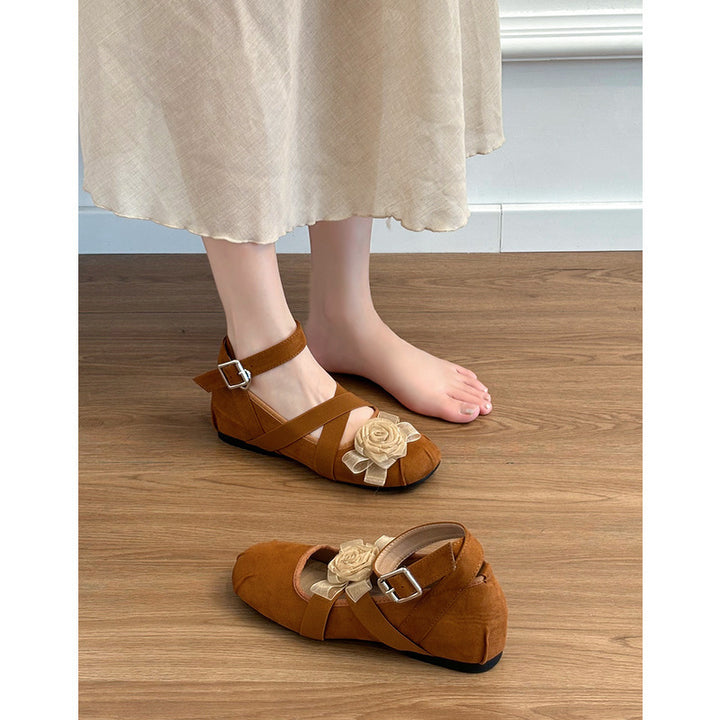 Dame Floral Accent Mary Jane Ballerinas Stilla