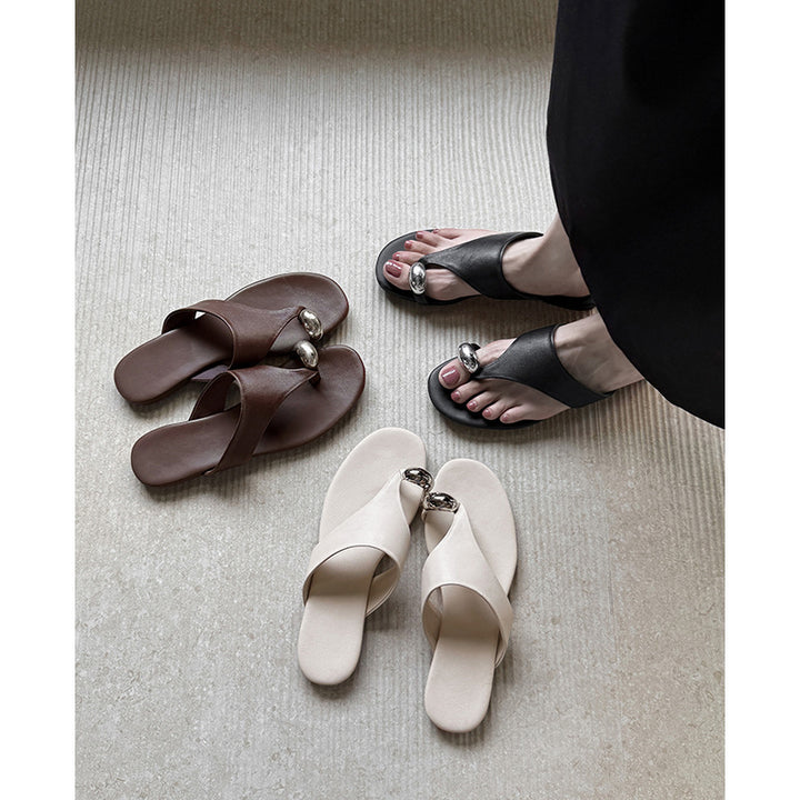 Dame Elegant Åben-Tå Rutsj-Sandaler med Dekorativ Metal Accent Stilla