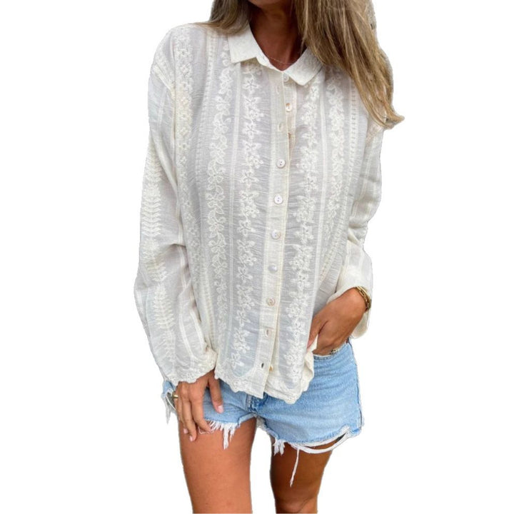 Dame elegant langærmet bluse med fine broderier og feminine detaljer Stilla