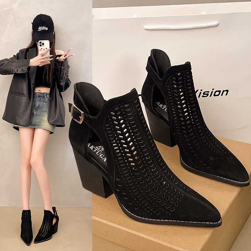 Dame Ankle Boots med gennembrudt design og elegant blokhæl Stilla