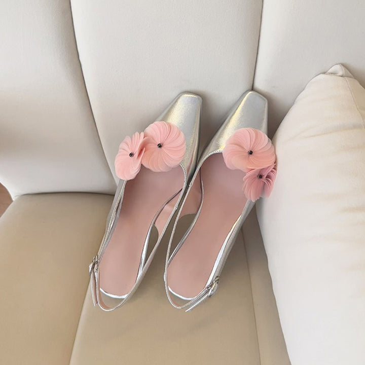 Kvinder Elegante Blokhæls Slingback Sko med Florale Accenter Stilla