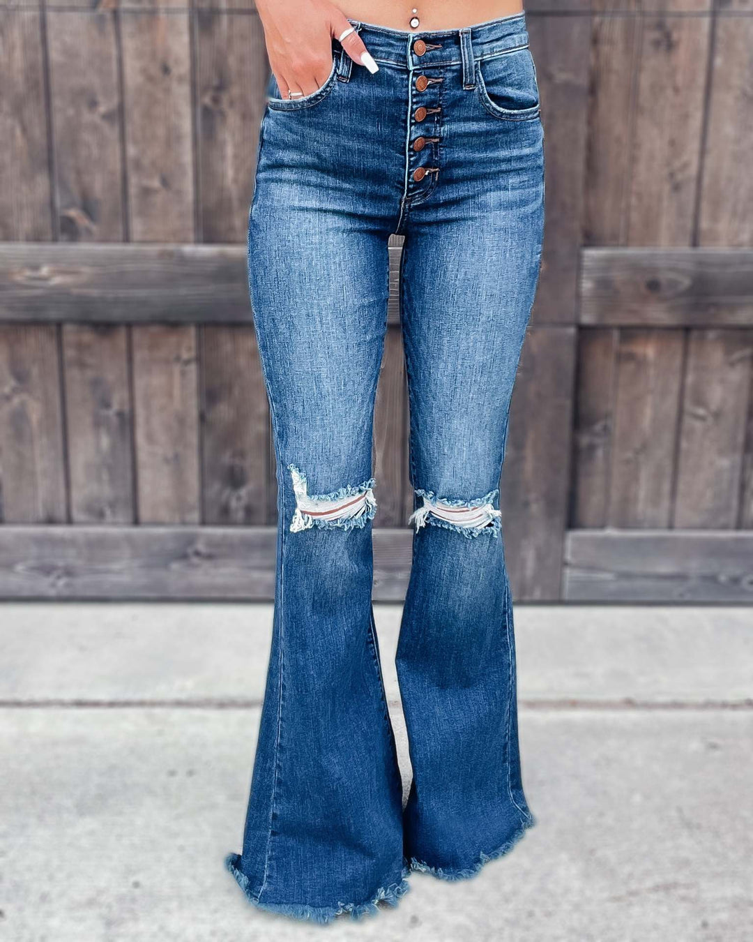 Dame Flared Jeans med høj talje og iøjnefaldende Ripped-detaljer Stilla