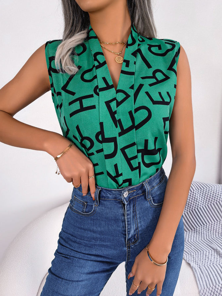 Damebluse med moderne grafikdesign Stilla