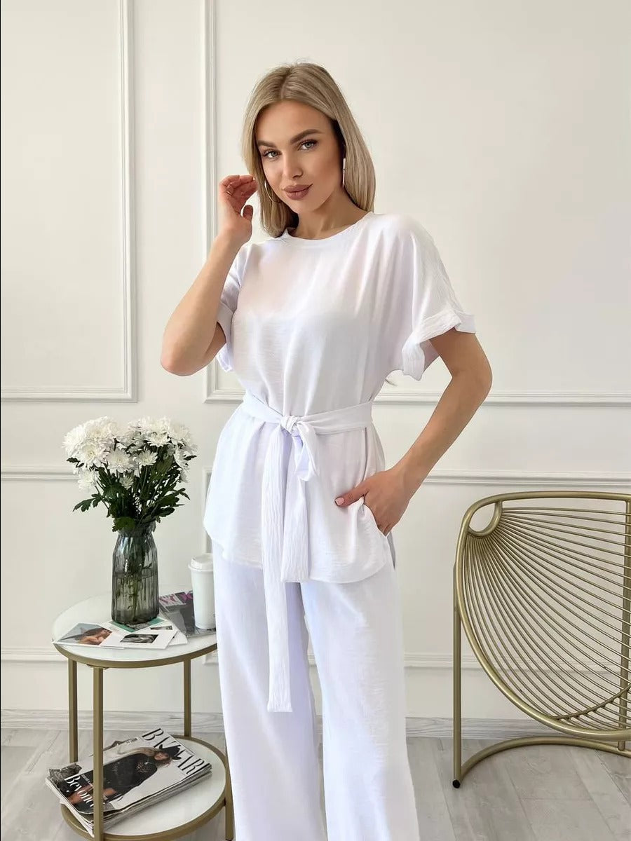 Damer elegant loungewear sæt med taljebælte og flydende snit Stilla
