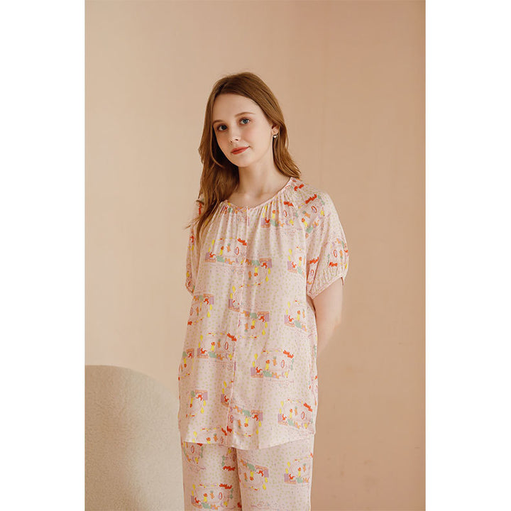 Dame Pyjama-sæt lavet af let, åndbart materiale med kreativt dyremotiv Stilla