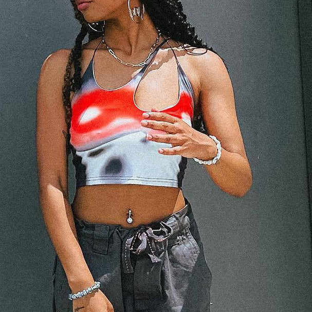 Dame Crop-Top med asymmetrisk stropdesign og livlig grafiktryk Skovae