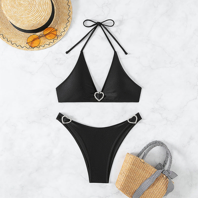 Dame bikini-sæt med funklende hjerte-detaljer og elegant V-udskæring Stilla