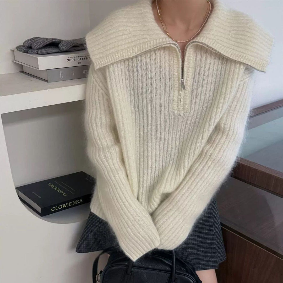 Kvinders strikket sweater med stor krave og lynlås Stilla