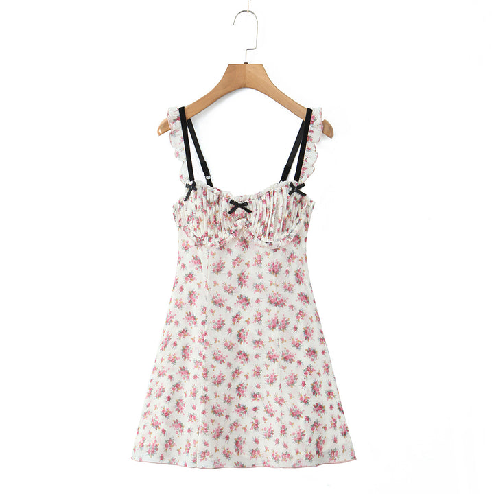 Dame blomsterkjole med ruffles detaljer og strategisk snit Stilla