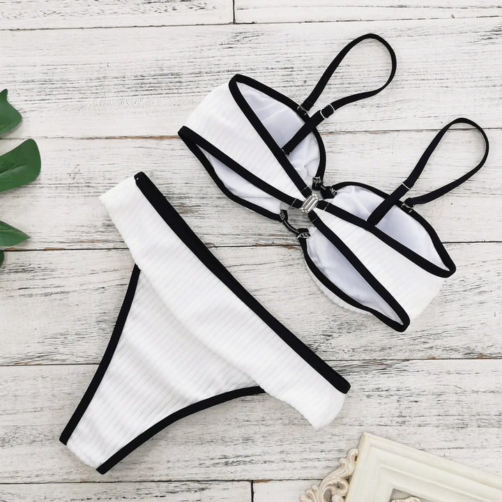 Dame bikini-sæt med elastisk rynkning og dekorative stropper Stilla