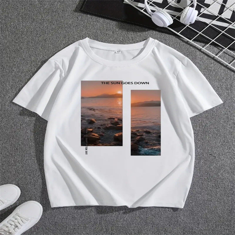 Dame T-shirt med kunstnerisk landskabstryk og afslappet snit Stilla