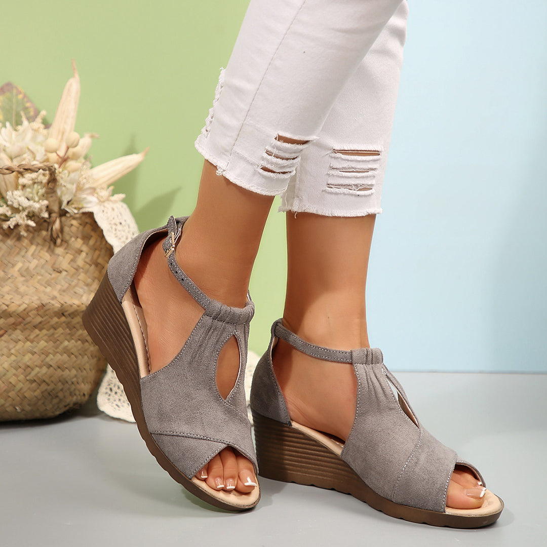 Dame Wedge-sandaler med elegante cut-out-detaljer og skridsikkert indlæg Stilla