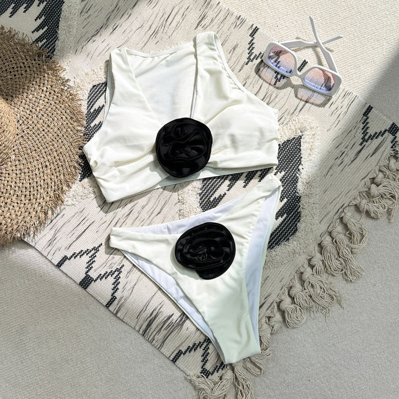 Damer Højt skåret Bikini-sæt med elegant blomsterapplikation Skovae