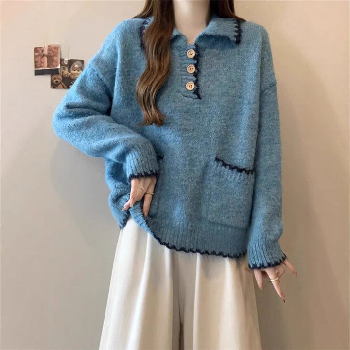 Kvindernes strikkede sweater med krave og knapdetaljer Stilla