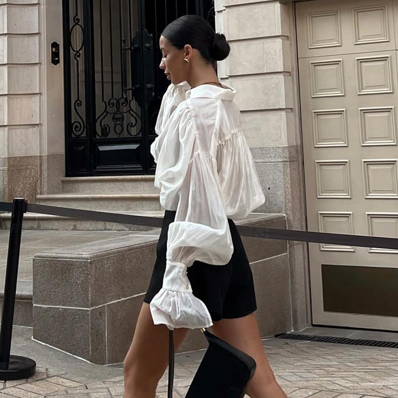 Dame chiffonbluse med voluminøse ærmer og elegant snit Stilla