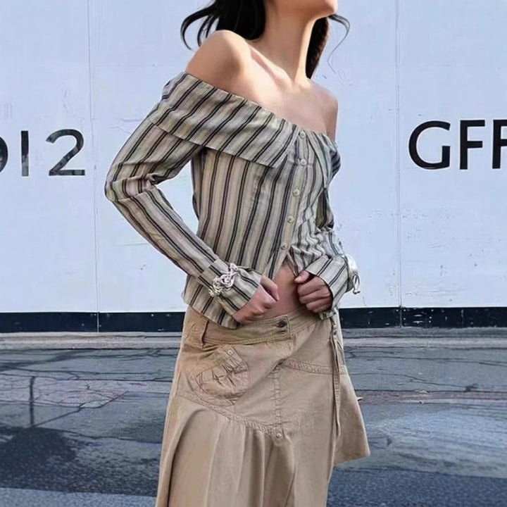 Dame Off-Shoulder stribet bluse med knapdetaljer Stilla