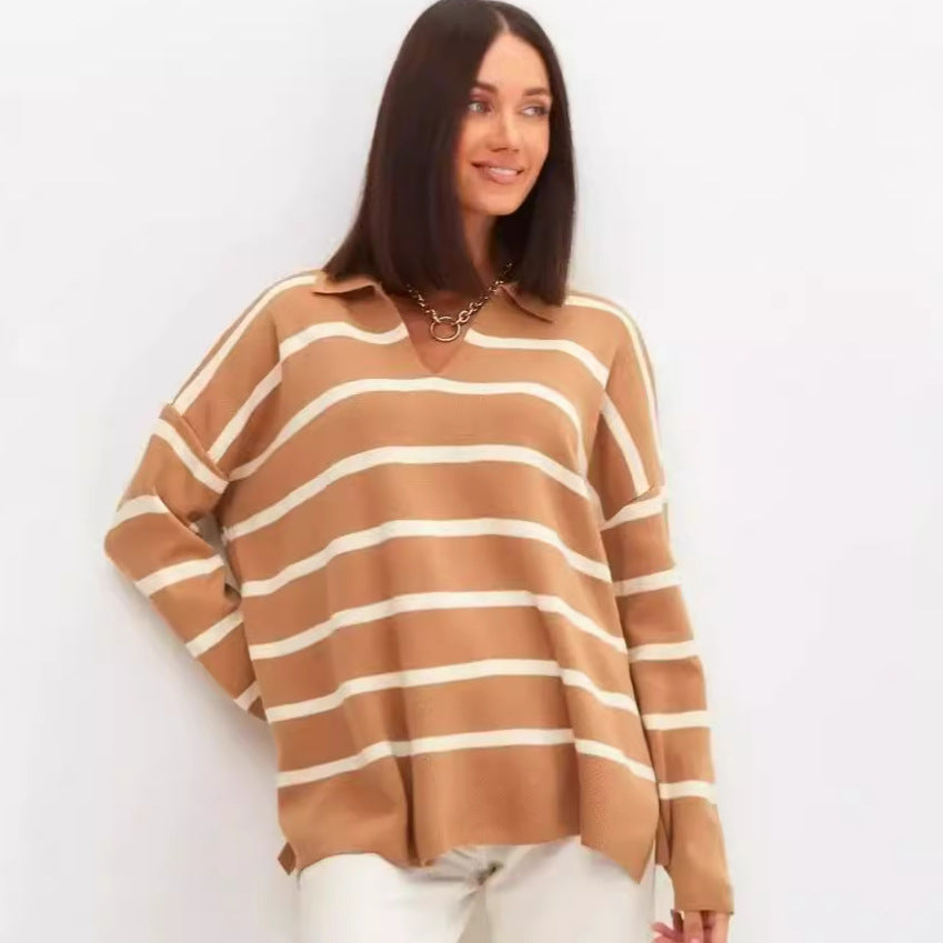 Dame afslappet strikpullover med klassisk polo krave og moderne stribemønster Stilla