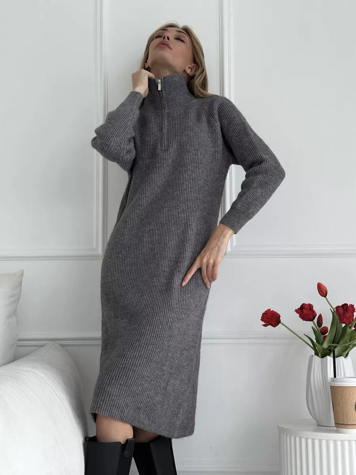 Femme Høj Hals Ribstrikket Midi Kjole Stilla