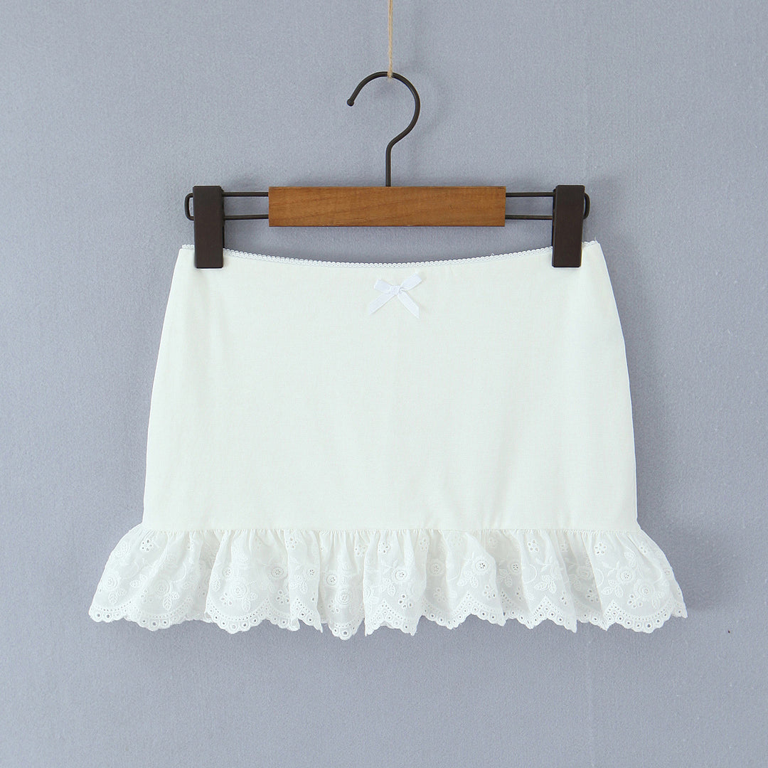 Dame rynkeshorts med fint blonder og elastisk talje Stilla
