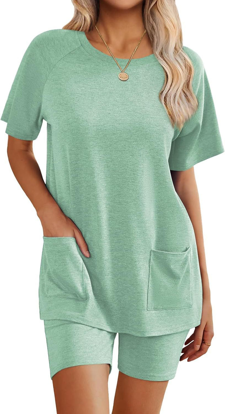 Dame loungewear-sæt med behagelig løs pasform og praktiske lommer Skovae