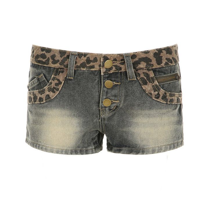 Dame Korte Jeansshorts med Leopardmønster og Rynket Talje Skovae