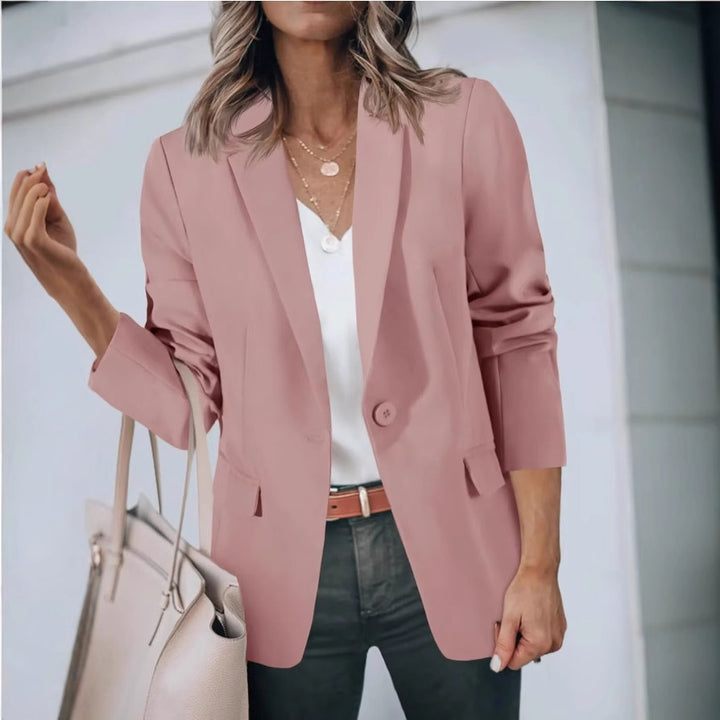 Dame afslappet blazer med elegant snit og praktiske lommer Stilla