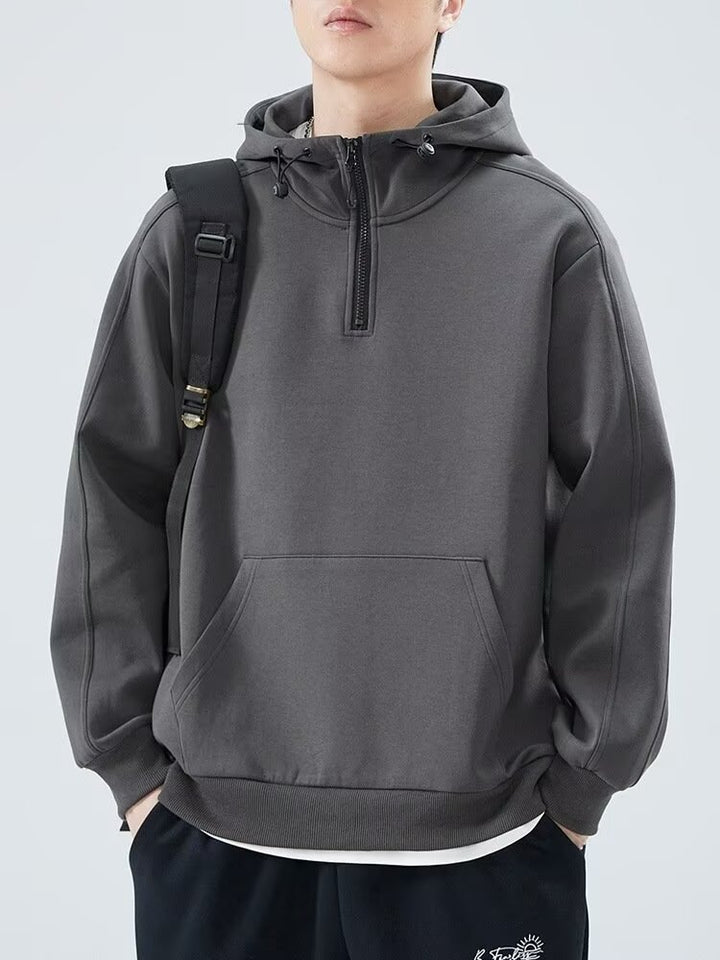 Herrer høj kvalitet hættepullover med moderne ståkrave og praktisk lynlås Stilla