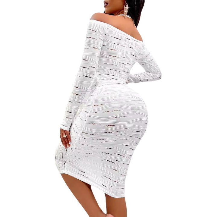 Dame Bodycon kjole med cut-out og off-shoulder-design Stilla