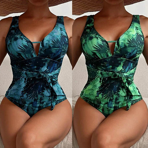 Dame En-delts badebadedragt med raffineret indpakningsdesign og moderigtigt mønster Stilla