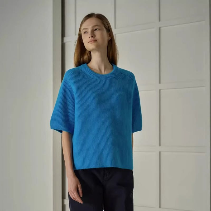 Damenes stilfulde strikket sweater med korte ærmer og blødt materiale Stilla