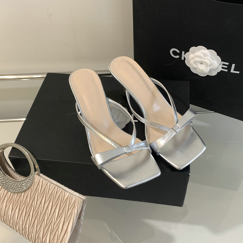 Dame elegante og stilige slingback-sandaler med dekorativt sløjfedesign Stilla
