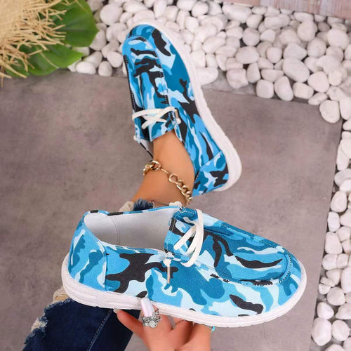 Dame komfortable sneakers i camouflage-design Stilla