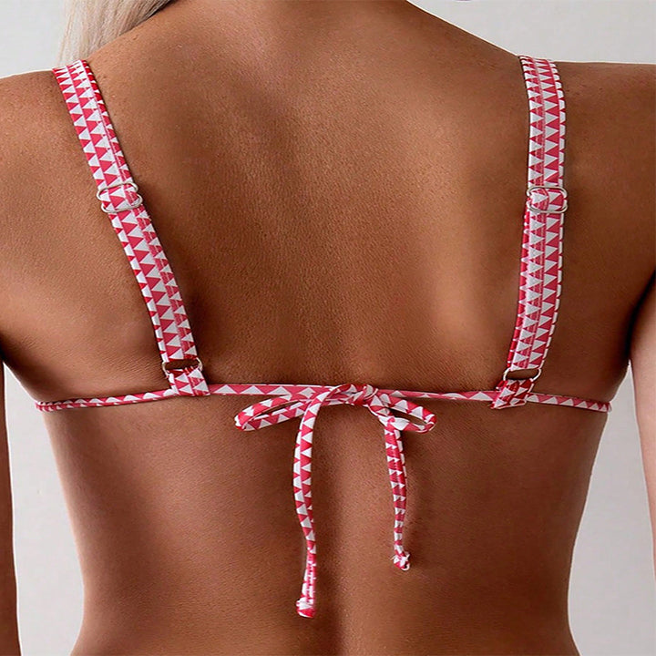 Dame Triangel-Bikini med legesygt blomsterdesign og elastiske stropper Skovae
