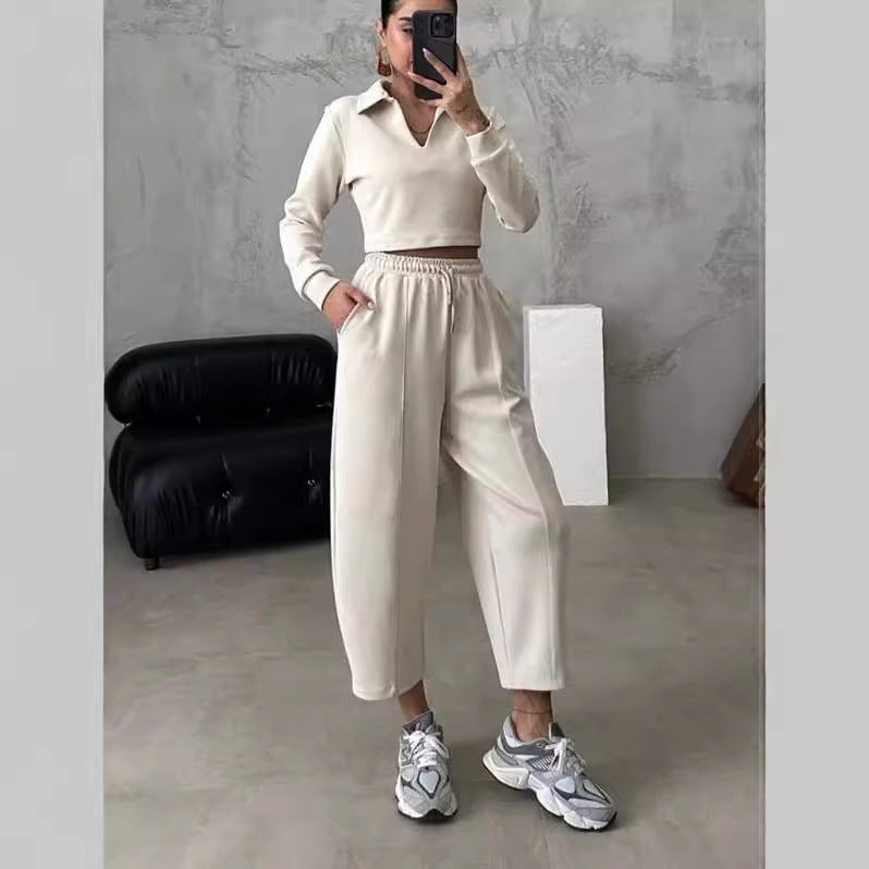 Damer sporty sæt med cropped top og løse bukser Stilla
