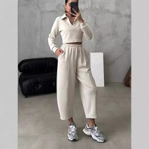 Damer sporty sæt med cropped top og løse bukser Stilla