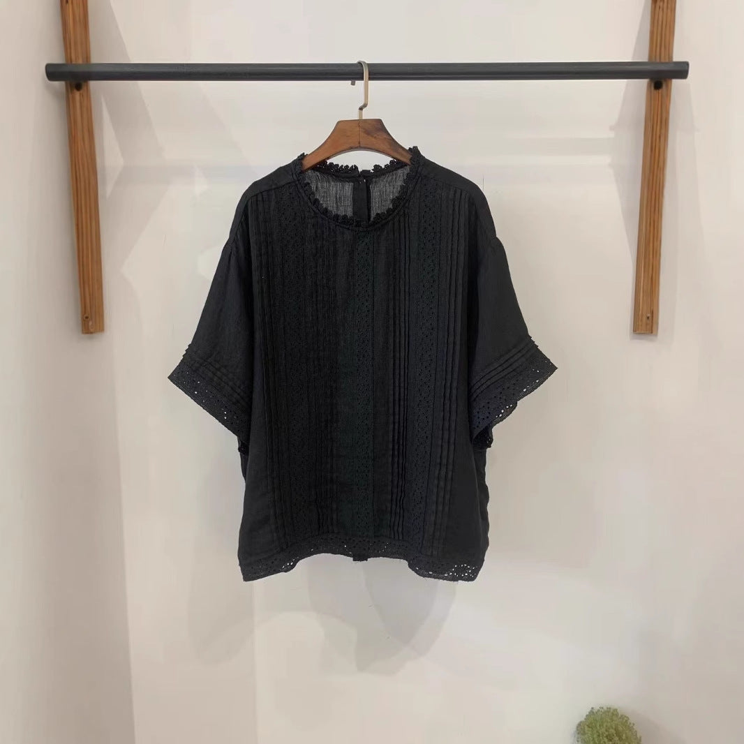Femme Textured Kortærmet Bluse med Spidsekant Stilla