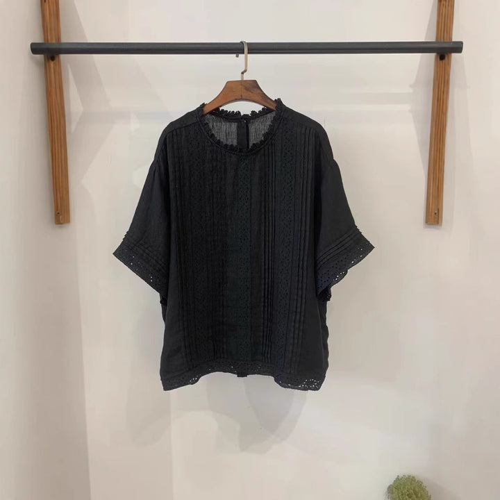 Femme Textured Kortærmet Bluse med Spidsekant Stilla