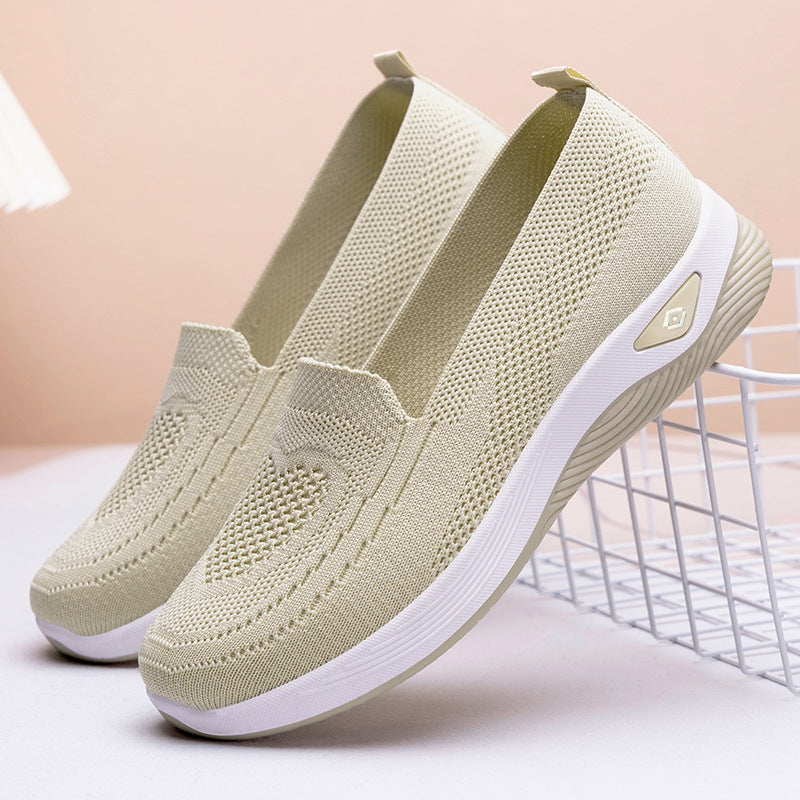 Dame Komfortable Slip-On Sko med elastisk overdel og skridsikker sål Stilla