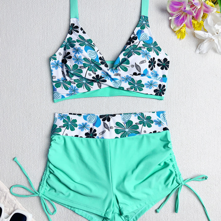 Damer Højt skåret bikini sæt med blomstret top og fleksible shorts Skovae