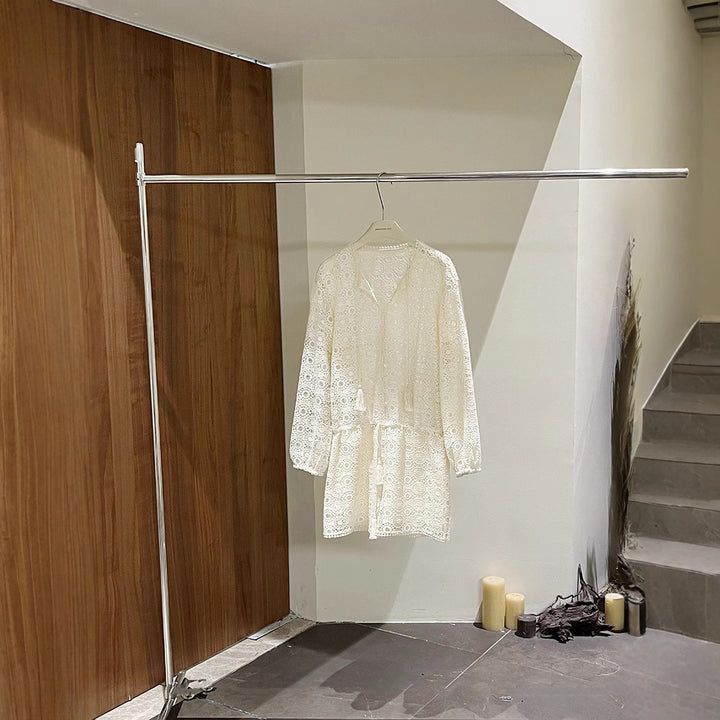 Dame blonder blouse med afslappet snit og gennemsigtigt design Stilla